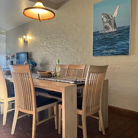 Dolphin View Self Catering Apartamento Scottburgh Exterior foto