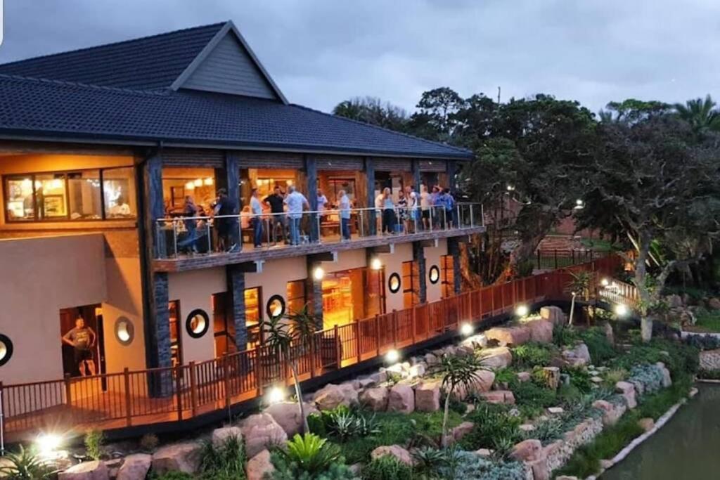 Apartment Dolphin View Self Catering Scottburgh