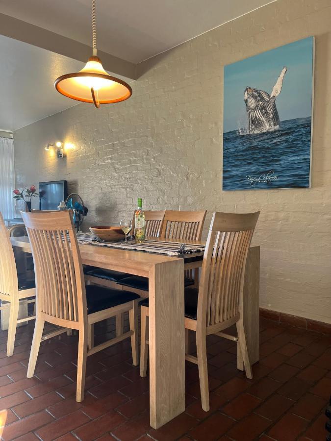 Dolphin View Self Catering Apartment Scottburgh