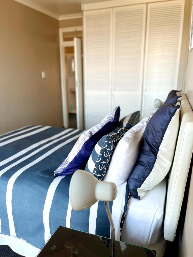 Dolphin View Self Catering * Scottburgh