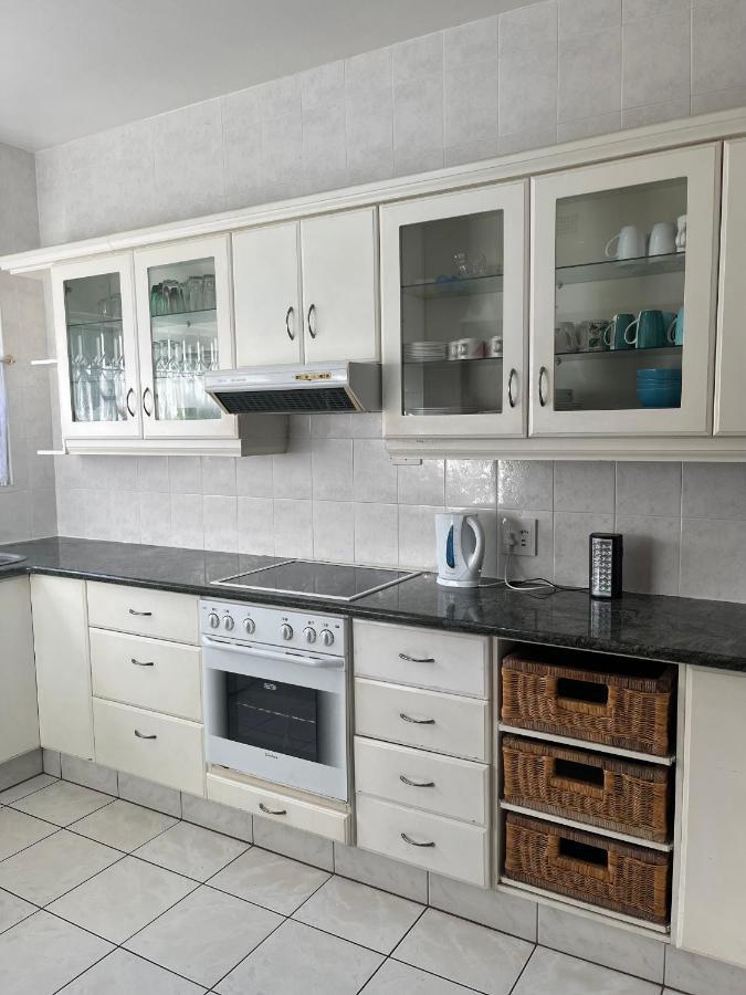 Dolphin View Self Catering * Scottburgh