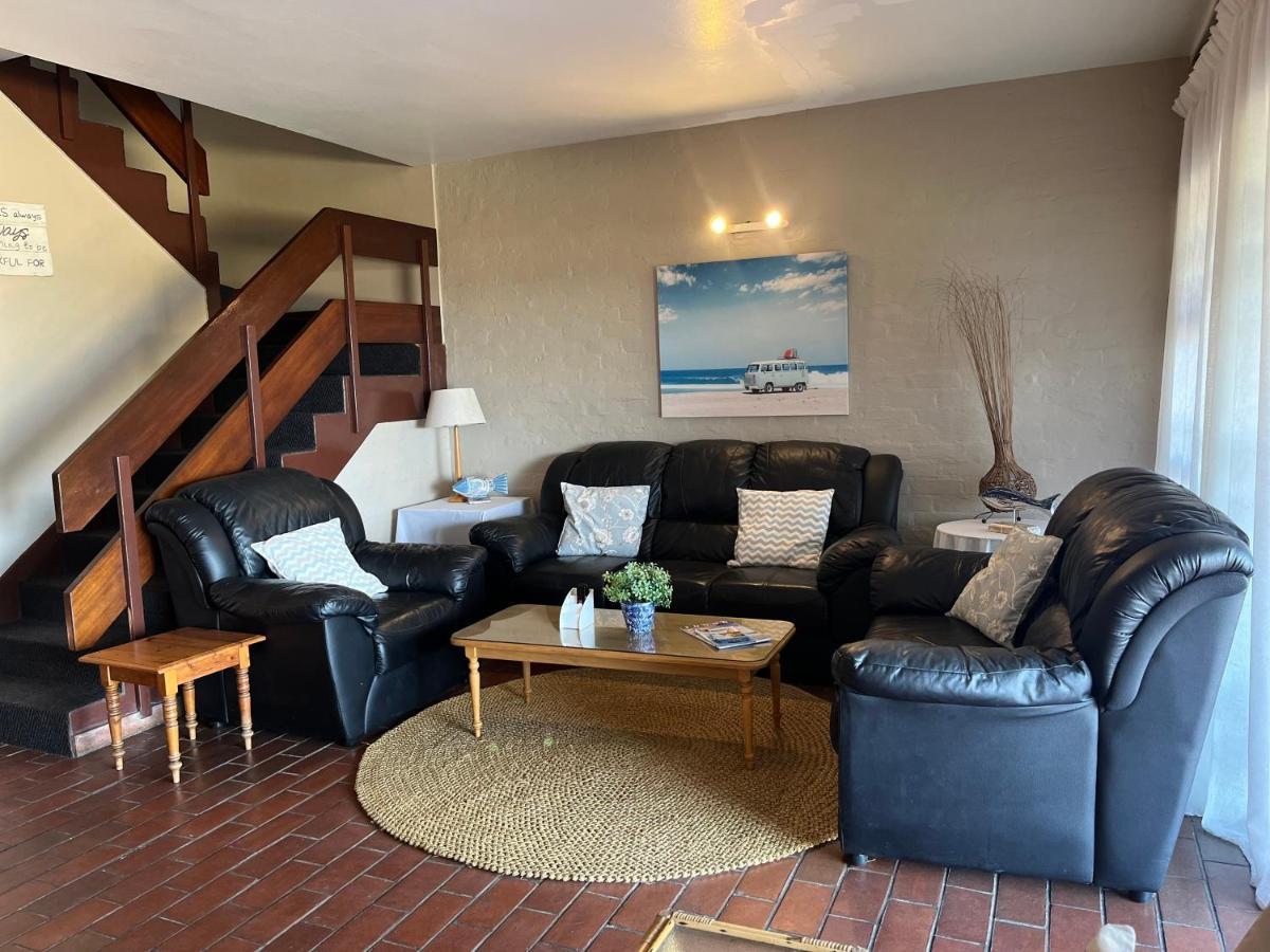 Dolphin View Self Catering * Scottburgh