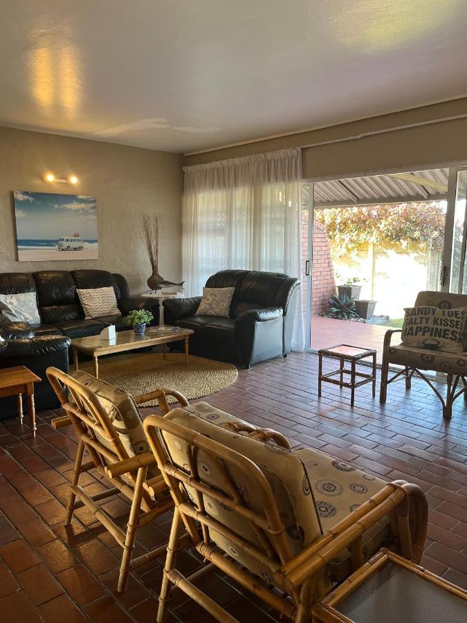 Dolphin View Self Catering Apartment *